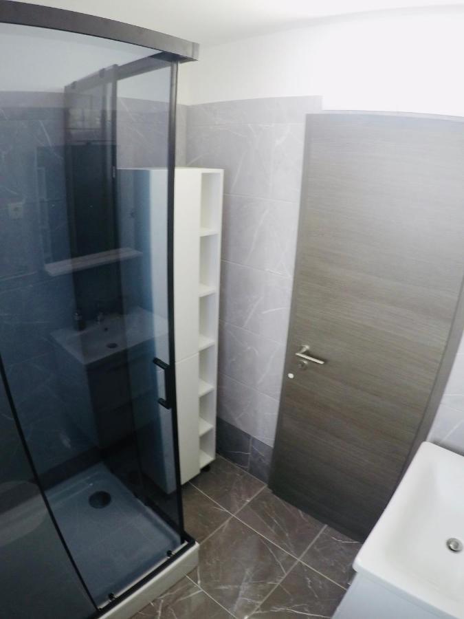 Apartments Lopac Jadranovo Εξωτερικό φωτογραφία