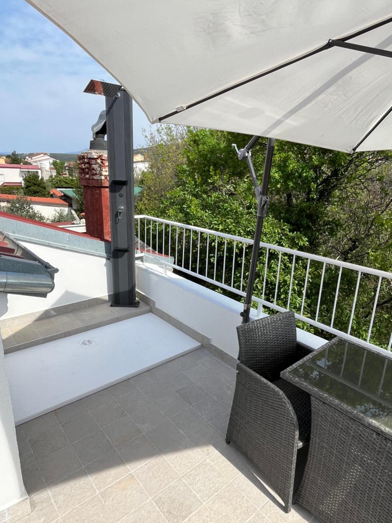 Apartments Lopac Jadranovo Εξωτερικό φωτογραφία