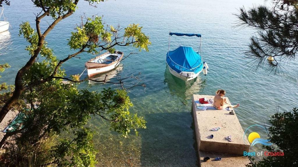 Apartments Lopac Jadranovo Εξωτερικό φωτογραφία