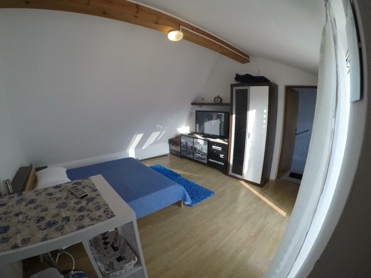 Apartments Lopac Jadranovo Εξωτερικό φωτογραφία