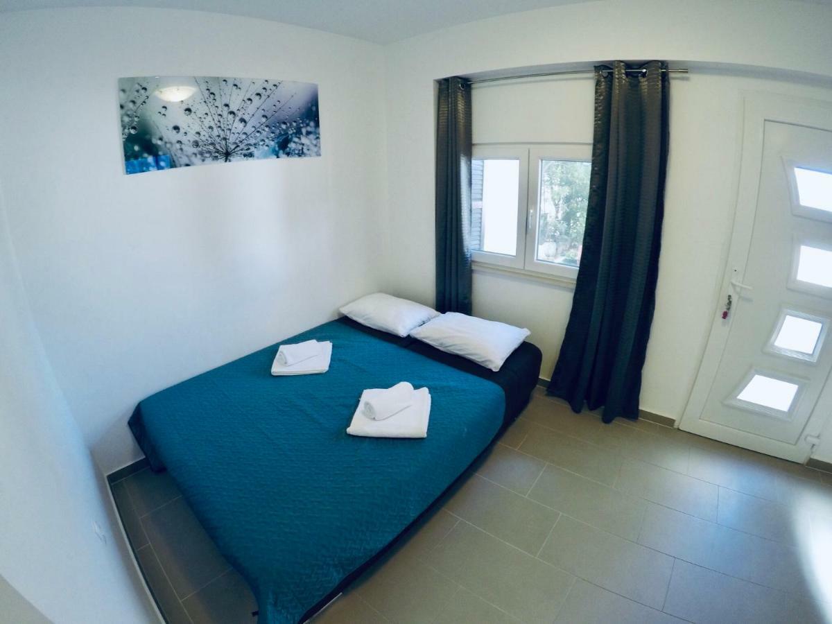 Apartments Lopac Jadranovo Εξωτερικό φωτογραφία