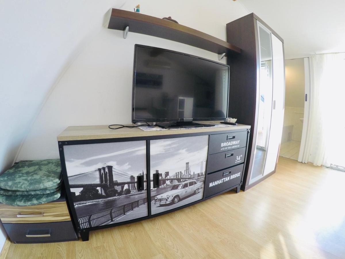 Apartments Lopac Jadranovo Εξωτερικό φωτογραφία